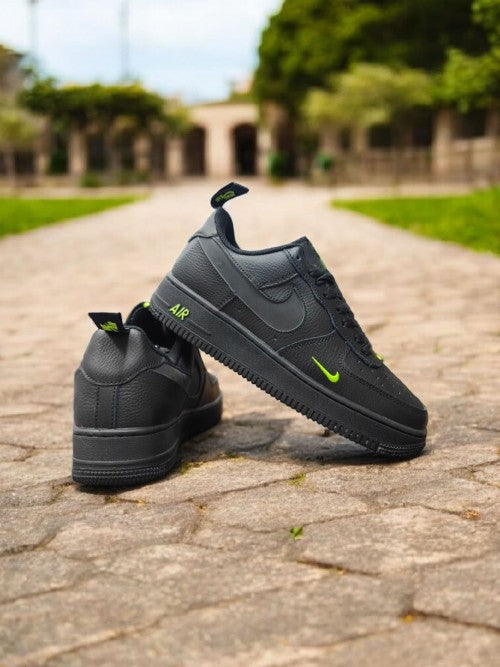 Nik_ee airforce 1 low 07 Black Volt 117