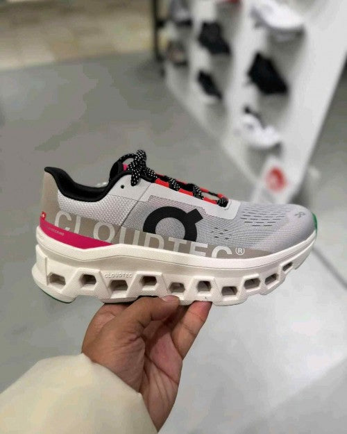 On CLOUDMONSTER Silver Ivory 5075