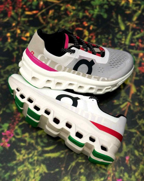 On CLOUDMONSTER Silver Ivory 5075