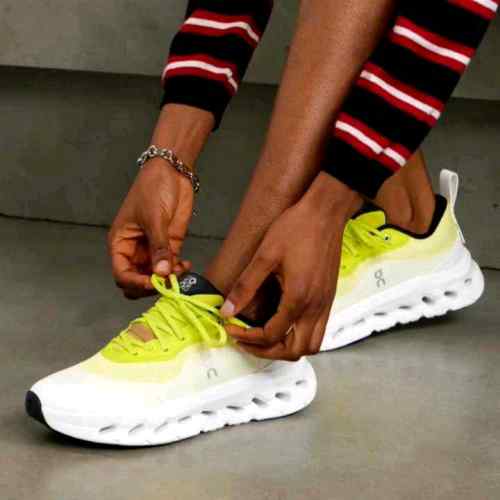 Loewe x ON Cloudtilt 2.0 Neon Yellow White