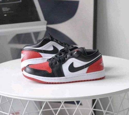 Nikee Air Jordan 1 Low Bred Toe 2.0