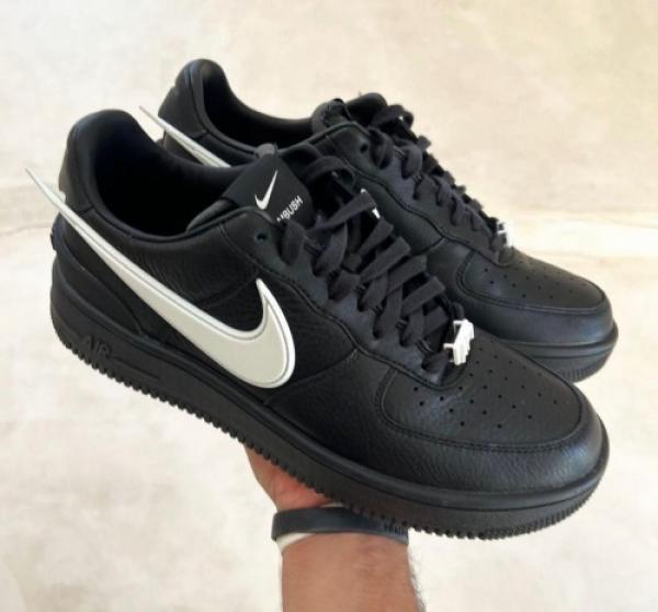 Nik.ee Airforce 1 Low Ambush Black 479