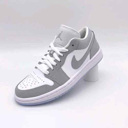 Nikee air jordan retro 1 low wolf grey