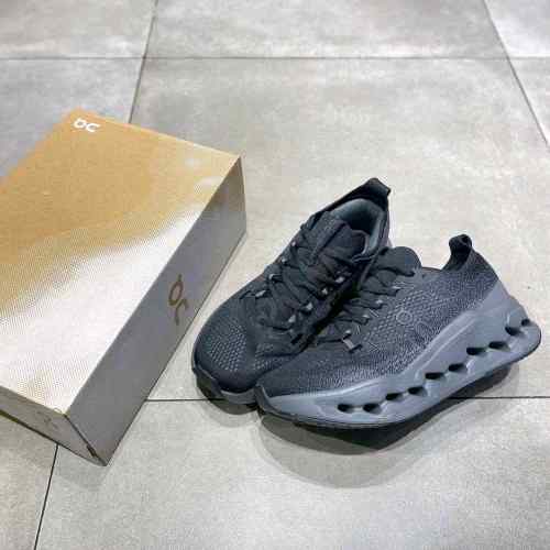 On Cloud surfer Max Black Eclipse