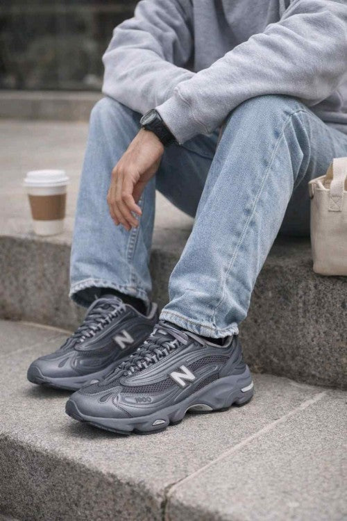 NEWW BALANCE 1000F Grey