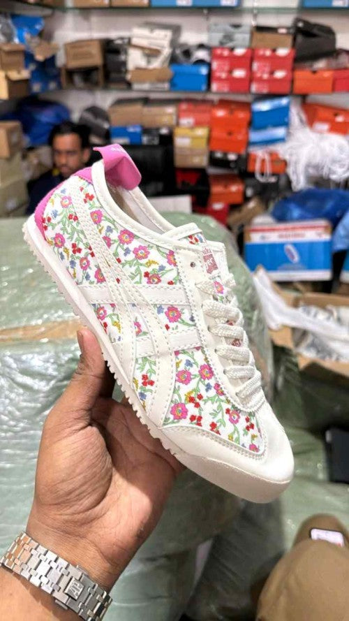 Onitsukaa Tiger Mexico 66 Cream Pink Floral