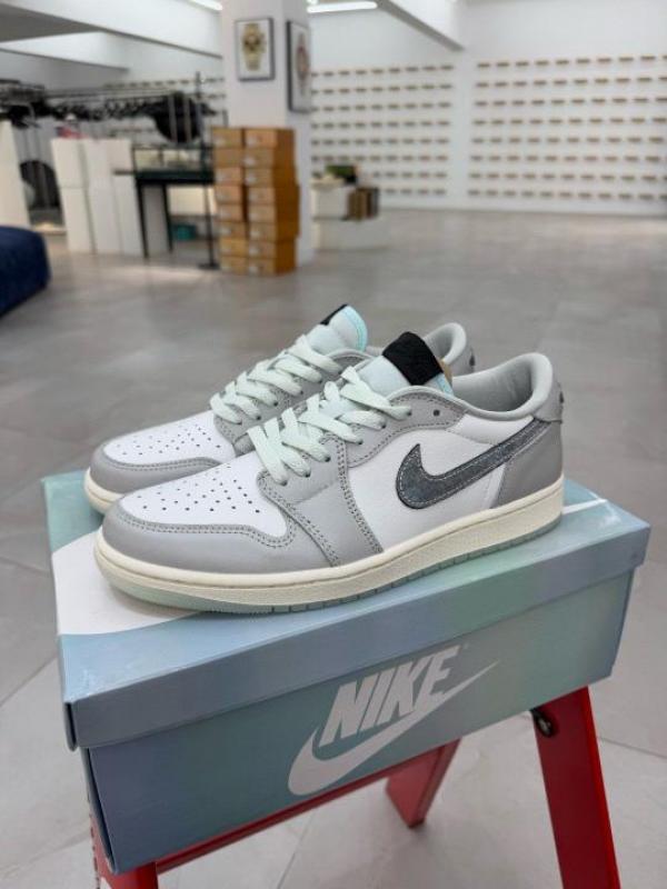 Air Jordan 1 Low Year Of The Snake Sale